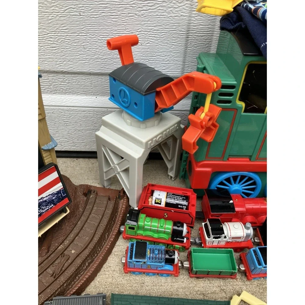 MASSIVE Thomas The Train&Friends Collection!! 100s Of Trains,Tracks,Play, Etc